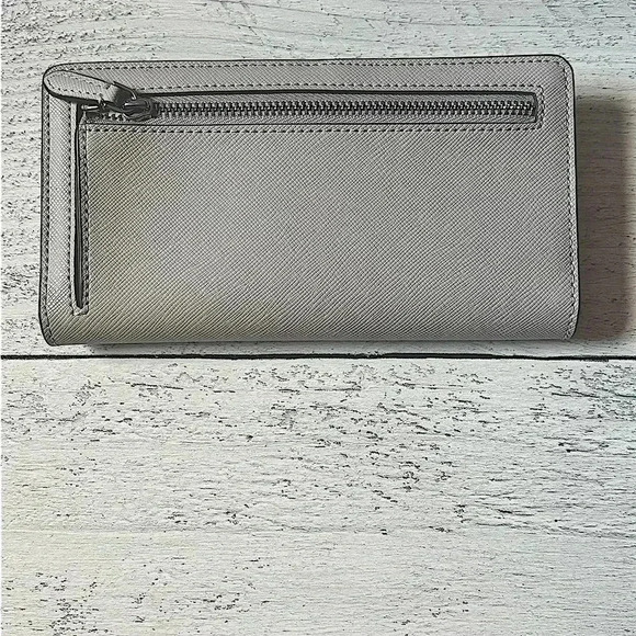 Kate Spade Women’s Dana Large Slim Bifold Wallet - Picture 2 of 3